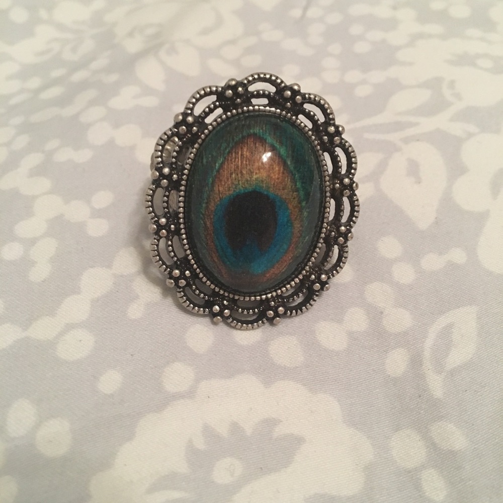 Peacock ring